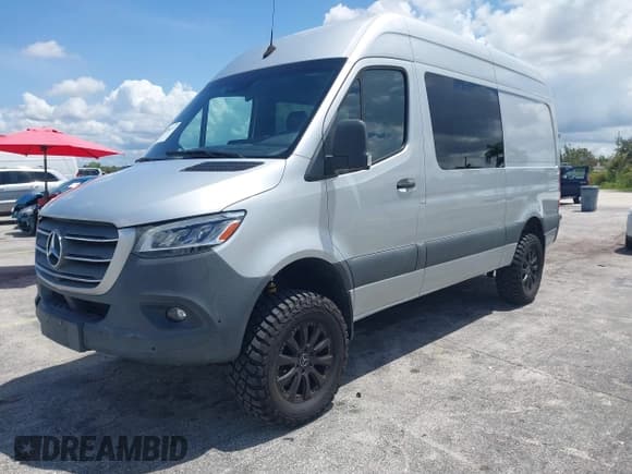 ✅ 2020 Mercedes-Benz Sprinter Cargo • VIN: W1W4EBVY5LP226676 • Лот: 42986757. Опубликован ранее на IAAI с пробегом 130 571 миль. Бесплатный доступ к архиву аукционных продаж из США и подробный отчёт об истории автомобиля на DreamBid. Изображение 17.