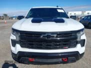 ✅ 2023 Chevrolet Silverado 1500 LT Trail Boss • VIN: 3GCUDFED0PG342929 • Lot: 41507011. Wystawiony na IAAI z przebiegiem Nie podano. Bezpłatny archiwum sprzedaży aukcyjnych z USA i szczegółowy raport historii pojazdu na DreamBid. Zdjęcie 12.