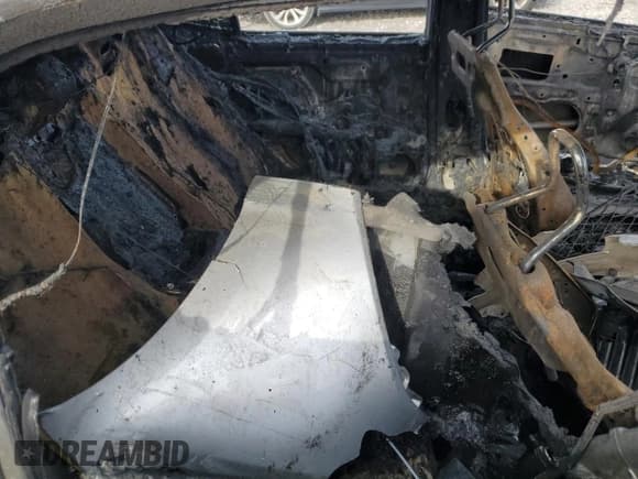 ✅ 2018 Toyota Camry LE • VIN: 4T1B11HK2JU616211 • Lot: 81454913. Wystawiony na Copart z przebiegiem Nie podano. Bezpłatny archiwum sprzedaży aukcyjnych z USA i szczegółowy raport historii pojazdu na DreamBid. Zdjęcie 10.