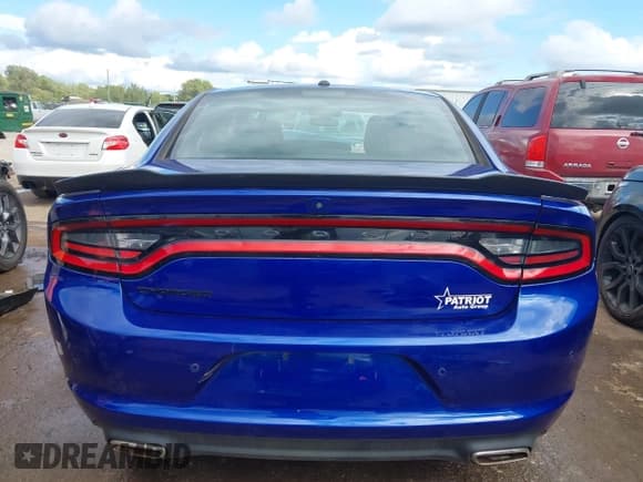 ✅ 2022 Dodge Charger SXT • VIN: 2C3CDXBG3NH114876 • Lot: 43307601. Listed on IAAI with 42,882 mi. Free auction sales archive from the USA and detailed vehicle history report at DreamBid. Image 17.
