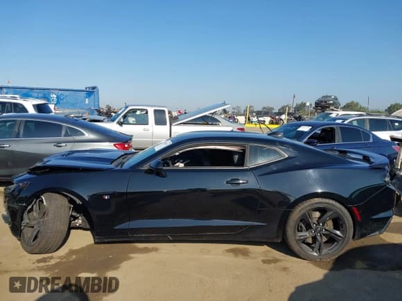 ✅ 2022 Chevrolet Camaro 2SS • VIN: 1G1FH1R70N0127744 • Lot: 42395873. Wystawiony na IAAI z przebiegiem 67 709 mil. Bezpłatny archiwum sprzedaży aukcyjnych z USA i szczegółowy raport historii pojazdu na DreamBid. Zdjęcie 13.