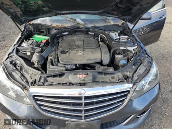 ✅ 2014 Mercedes-Benz E 350 Luxury • VIN: WDDHH8JB1EA906403 • Lot: 89617355. Listed on Copart with 119,843 mi. Free auction sales archive from the USA and detailed vehicle history report at DreamBid. Image 12.