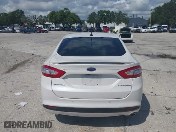 ✅ 2013 Ford Fusion Titanium • VIN: 3FA6P0SU0DR239890 • Lot: 42745530. Wystawiony na IAAI z przebiegiem 129 458 mil. Bezpłatny archiwum sprzedaży aukcyjnych z USA i szczegółowy raport historii pojazdu na DreamBid. Zdjęcie 16.