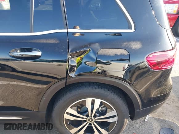 ✅ 2025 Mercedes-Benz GLB 250 • VIN: W1N4M4HB1SW389128 • Lot: 42608911. Listed on IAAI with 3,288 mi. Free auction sales archive from the USA and detailed vehicle history report at DreamBid. Image 18.