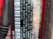 ✅ 2018 Volkswagen Beetle S • VIN: 3VWFD7AT0JM713394 • Lot: 85354345. Wystawiony na Copart z przebiegiem 73 621 mil. Bezpłatny archiwum sprzedaży aukcyjnych z USA i szczegółowy raport historii pojazdu na DreamBid. Zdjęcie 13.