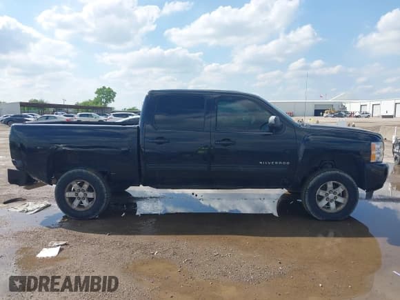 ✅ 2012 Chevrolet Silverado 1500 LTZ • VIN: 3GCPCTE04CG142917 • Lot: 42211450. Wystawiony na IAAI z przebiegiem 129 185 mil. Bezpłatny archiwum sprzedaży aukcyjnych z USA i szczegółowy raport historii pojazdu na DreamBid. Zdjęcie 13.