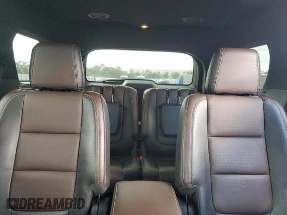 ✅ 2014 Ford Explorer Sport • VIN: 1FM5K8GTXEGC33067 • Lot: 90414965. Wystawiony na Copart z przebiegiem 180 954 mil. Bezpłatny archiwum sprzedaży aukcyjnych z USA i szczegółowy raport historii pojazdu na DreamBid. Zdjęcie 10.