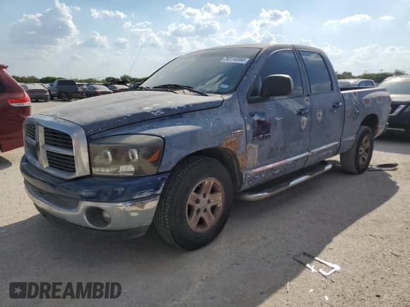 ✅ 2008 Dodge 1500 SLT • VIN: 1D7HA182X8J181504 • Лот: 74114594. Опубликован ранее на Copart с пробегом Не указан. Бесплатный доступ к архиву аукционных продаж из США и подробный отчёт об истории автомобиля на DreamBid. Изображение 1.