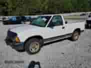 1996 Chevrolet S-10 z VIN 1GCCS1447TK122230, wystawiony jako Copart lot #72028104 z przebiegiem 131 360 mil mil oraz Szkoda całkowita • Salvage title. Historia ofert i sprzedaży dostępna na DreamBid. Obrazek 1.
