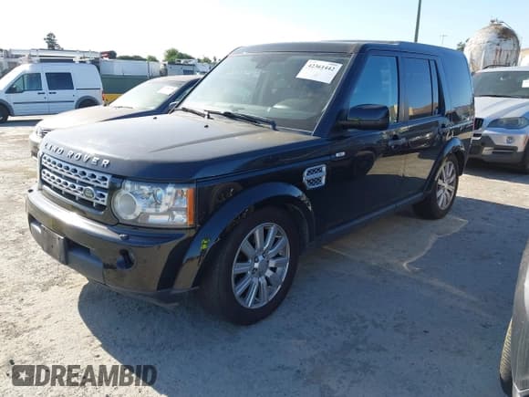 ✅ 2013 Land Rover LR4 HSE • VIN: SALAG2D45DA698218 • Lot: 42361442. Listed on IAAI with 130,990 mi. Free auction sales archive from the USA and detailed vehicle history report at DreamBid. Image 2.