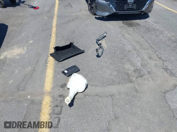 2016 Dodge Challenger SRT 392 с VIN 2C3CDZDJ4GH125148, выставлен на аукционе IAAI как лот 43114159 с пробегом 48 109 миль миль и . История ставок и продаж доступна на DreamBid. Изображение 11.