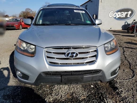 ✅ 2010 Hyundai Santa Fe Limited • VIN: 5NMSK4AGXAH397739 • Lot: 79403754. Listed on Copart with 102,838 mi. Free auction sales archive from the USA and detailed vehicle history report at DreamBid. Image 5.