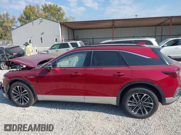 ✅ 2024 Acura ZDX w/A-Spec Package • VIN: 4W5KHNRL6RZ504110 • Lot: 43245859. Listed on IAAI with 9,938 mi. Free auction sales archive from the USA and detailed vehicle history report at DreamBid. Image 14.