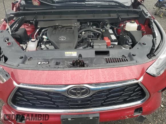 ✅ 2024 Toyota Highlander LE • VIN: 5TDKDRBH1RS566103 • Lot: 69725805. Wystawiony na Copart z przebiegiem 9 843 mil. Bezpłatny archiwum sprzedaży aukcyjnych z USA i szczegółowy raport historii pojazdu na DreamBid. Zdjęcie 12.