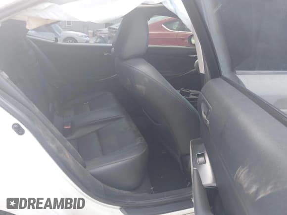 ✅ 2014 Lexus IS 250 • VIN: JTHCF1D26E5015446 • Lot: 42916639. Listed on IAAI with 178,684 mi. Free auction sales archive from the USA and detailed vehicle history report at DreamBid. Image 8.