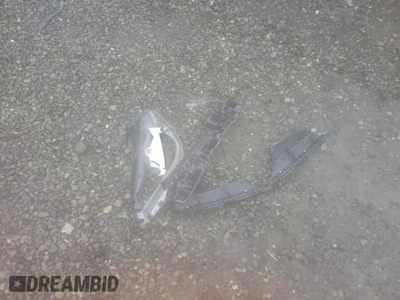 ✅ 2014 Mercedes-Benz C 300 Sport • VIN: WDDGF8AB4EA937842 • Lot: 96189925. Wystawiony na Copart z przebiegiem 140 201 mil. Bezpłatny archiwum sprzedaży aukcyjnych z USA i szczegółowy raport historii pojazdu na DreamBid. Zdjęcie 13.