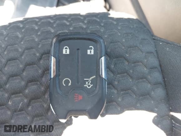 ✅ 2017 GMC Acadia SLE • VIN: 1GKKNLLS9HZ170698 • Lot: 43345550. Listed on IAAI with 158,303 mi. Free auction sales archive from the USA and detailed vehicle history report at DreamBid. Image 11.