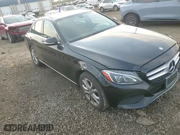 ✅ 2015 Mercedes-Benz C 300 Luxury • VIN: 55SWF4KB5FU082587 • Lot: 66833915. Listed on Copart with 141,421 mi. Free auction sales archive from the USA and detailed vehicle history report at DreamBid. Image 13.