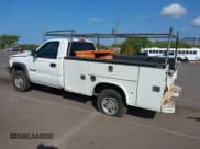 ✅ 2005 Chevrolet Silverado 2500HD Work Truck • VIN: 1GBHC24U15E333373 • Lot: 43697661. Wystawiony na IAAI z przebiegiem 156 992 mil. Bezpłatny archiwum sprzedaży aukcyjnych z USA i szczegółowy raport historii pojazdu na DreamBid. Zdjęcie 3.