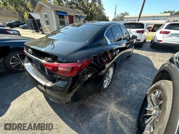 ✅ 2019 Infiniti Q50 Luxe • VIN: JN1EV7AP3KM543742 • Lot: 93460235. Listed on Copart with 145,876 mi. Free auction sales archive from the USA and detailed vehicle history report at DreamBid. Image 4.