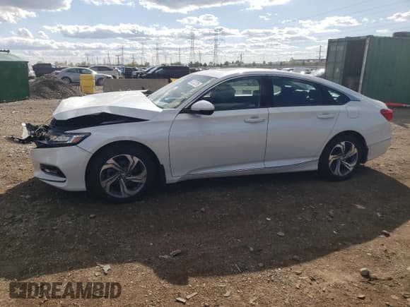 ✅ 2019 Honda Accord EX-L • VIN: 1HGCV1F54KA114654 • Lot: 82273215. Listed on Copart with 88,255 mi. Free auction sales archive from the USA and detailed vehicle history report at DreamBid. Image 1.