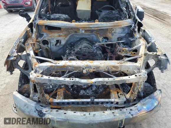 ✅ 2021 Chevrolet Silverado 1500 LT • VIN: 1GCUYDED5MZ135571 • Lot: 66948504. Wystawiony na Copart z przebiegiem Nie podano. Bezpłatny archiwum sprzedaży aukcyjnych z USA i szczegółowy raport historii pojazdu na DreamBid. Zdjęcie 12.