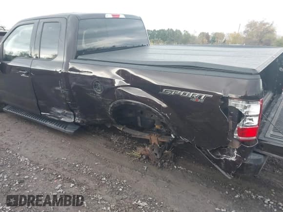 ✅ 2018 Ford F-150 XL • VIN: 1FTEX1EP9JKD75078 • Lot: 43501371. Listed on IAAI with 83,162 mi. Free auction sales archive from the USA and detailed vehicle history report at DreamBid. Image 6.