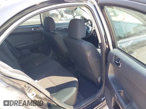 ✅ 2017 Mitsubishi Lancer ES • VIN: JA32U2FU9HU008720 • Лот: 42936356. Опубликован ранее на IAAI с пробегом 81 580 миль. Бесплатный доступ к архиву аукционных продаж из США и подробный отчёт об истории автомобиля на DreamBid. Изображение 8.