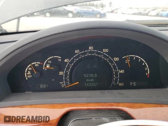 ✅ 2003 Mercedes-Benz S 430 • VIN: WDBNG70JX3A325206 • Лот: 91786225. Опубликован ранее на Copart с пробегом 143 267 миль. Бесплатный доступ к архиву аукционных продаж из США и подробный отчёт об истории автомобиля на DreamBid. Изображение 9.