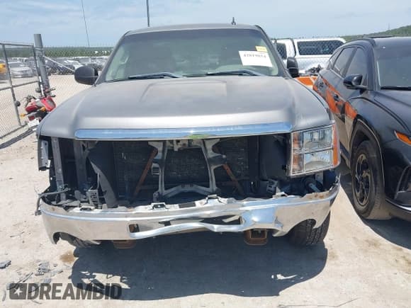 ✅ 2009 GMC Sierra 1500 SL • VIN: 2GTEC19C091128840 • Лот: 42819854. Опубликован ранее на IAAI с пробегом 290 467 миль. Бесплатный доступ к архиву аукционных продаж из США и подробный отчёт об истории автомобиля на DreamBid. Изображение 12.