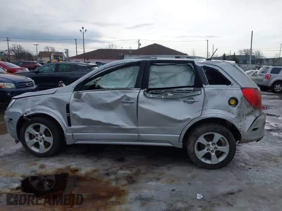 ✅ 2014 Chevrolet Captiva Sport LTZ • VIN: 3GNAL4EK1ES579939 • Lot: 41710092. Wystawiony na IAAI z przebiegiem 82 207 mil. Bezpłatny archiwum sprzedaży aukcyjnych z USA i szczegółowy raport historii pojazdu na DreamBid. Zdjęcie 14.
