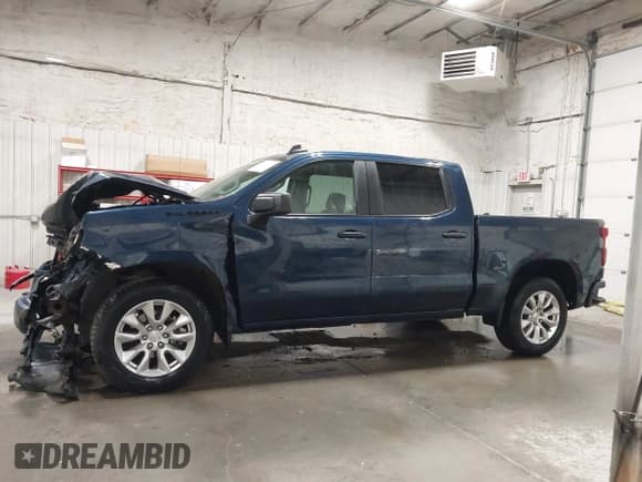 ✅ 2023 Chevrolet Silverado 1500 Custom • VIN: 1GCPABEK0PZ155669 • Lot: 42191863. Wystawiony na IAAI z przebiegiem 53 363 mil. Bezpłatny archiwum sprzedaży aukcyjnych z USA i szczegółowy raport historii pojazdu na DreamBid. Zdjęcie 15.