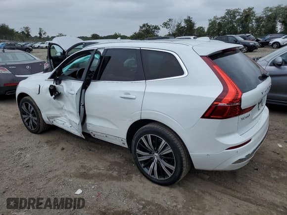 ✅ 2022 Volvo XC60 Inscription • VIN: YV4BR0DL0N1977575 • Лот: 70186893. Опубликован ранее на Copart с пробегом 24 700 миль. Бесплатный доступ к архиву аукционных продаж из США и подробный отчёт об истории автомобиля на DreamBid. Изображение 2.