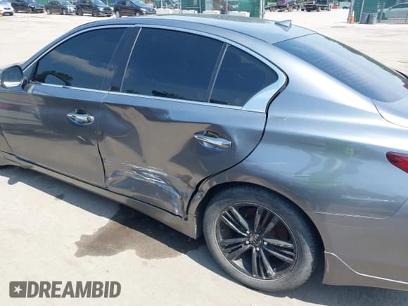 ✅ 2018 Infiniti Q50 Luxe • VIN: JN1EV7AR2JM434835 • Lot: 42842246. Wystawiony na IAAI z przebiegiem 111 025 mil. Bezpłatny archiwum sprzedaży aukcyjnych z USA i szczegółowy raport historii pojazdu na DreamBid. Zdjęcie 6.