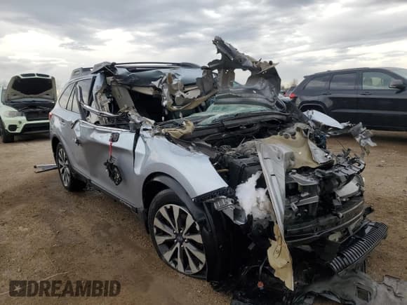 ✅ 2015 Subaru Outback Limited • VIN: 4S4BSELC7F3335667 • Lot: 54059605. Listed on Copart with Not provided. Free auction sales archive from the USA and detailed vehicle history report at DreamBid. Image 4.