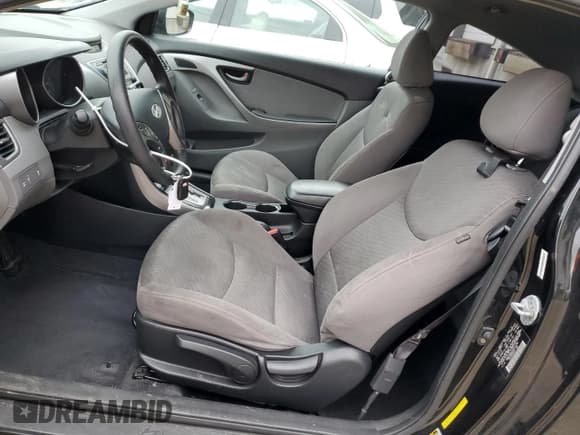 ✅ 2013 Hyundai Elantra GS • VIN: KMHDH6AE0DU014742 • Lot: 44508035. Listed on Copart with 197,533 mi. Free auction sales archive from the USA and detailed vehicle history report at DreamBid. Image 7.