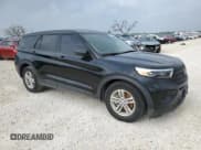 ✅ 2022 Ford Explorer • VIN: 1FMSK7BH1NGB78850 • Lot: 51207344. Wystawiony na Copart z przebiegiem 7 027 mil. Bezpłatny archiwum sprzedaży aukcyjnych z USA i szczegółowy raport historii pojazdu na DreamBid. Zdjęcie 4.