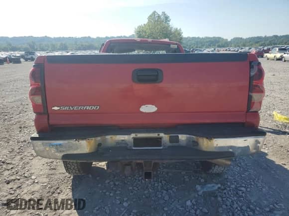 2007 Chevrolet Silverado 2500HD LT2 with VIN 1GCHK29D27E100225, listed as a Copart auction lot 68008275 with Not provided miles and Salvage title. Bid and sale history available at DreamBid. Image 6.