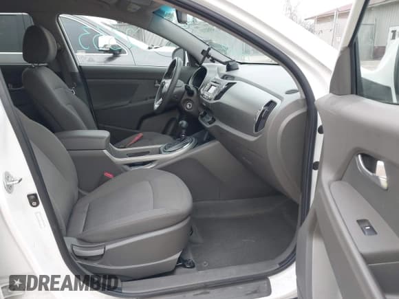 ✅ 2012 Kia Sportage LX • VIN: KNDPB3A29C7213051 • Lot: 43692333. Listed on IAAI with 177,251 mi. Free auction sales archive from the USA and detailed vehicle history report at DreamBid. Image 5.