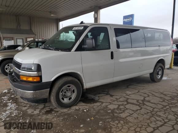 2018 Chevrolet Express Passenger LT с VIN 1GAZGPFGXJ1226731, выставлен на аукционе Copart как лот 86140634 с пробегом 107 489 миль миль и Списание • Salvage title. История ставок и продаж доступна на DreamBid. Изображение 1.