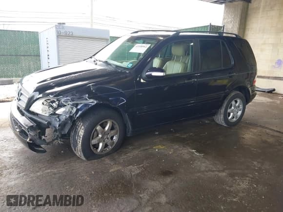 ✅ 2003 Mercedes-Benz M 500 • VIN: 4JGAB75E23A442364 • Лот: 41958964. Опубликован ранее на IAAI с пробегом 221 174 миль. Бесплатный доступ к архиву аукционных продаж из США и подробный отчёт об истории автомобиля на DreamBid. Изображение 17.