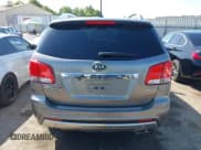 ✅ 2013 Kia Sorento SX • VIN: 5XYKW4A29DG378929 • Lot: 42380752. Listed on IAAI with 205,465 mi. Free auction sales archive from the USA and detailed vehicle history report at DreamBid. Image 16.