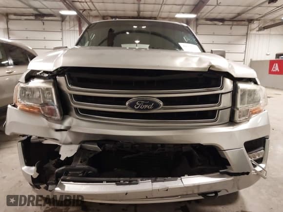 ✅ 2015 Ford Expedition Max XLT • VIN: 1FMJK1JT7FEF07546 • Lot: 42030535. Listed on IAAI with 171,101 mi. Free auction sales archive from the USA and detailed vehicle history report at DreamBid. Image 6.