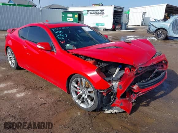 2013 Hyundai Genesis Coupe R-Spec с VIN KMHHU6KJ9DU113004, выставлен на аукционе IAAI как лот 41127695 с пробегом 138 921 миль миль и . История ставок и продаж доступна на DreamBid. Изображение 1.