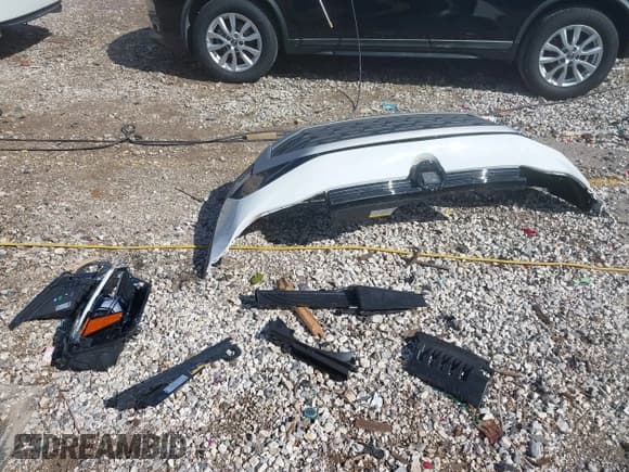 ✅ 2025 Volkswagen Taos S • VIN: 3VV5C7B22SM014701 • Lot: 42431739. Wystawiony na IAAI z przebiegiem 1 664 mil. Bezpłatny archiwum sprzedaży aukcyjnych z USA i szczegółowy raport historii pojazdu na DreamBid. Zdjęcie 12.