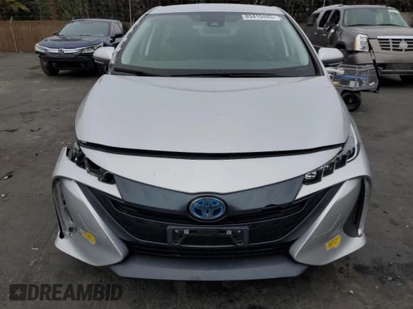 ✅ 2021 Toyota Prius Limited • VIN: JTDKAMFP4M3194196 • Lot: 85415445. Listed on Copart with 41,708 mi. Free auction sales archive from the USA and detailed vehicle history report at DreamBid. Image 5.