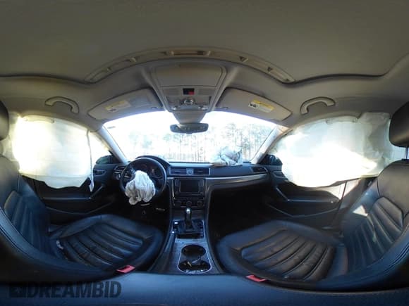 ✅ 2016 Volkswagen Passat SEL Premium • VIN: 1VWCM7A39GC059718 • Lot: 41222814. Wystawiony na IAAI z przebiegiem 117 627 mil. Bezpłatny archiwum sprzedaży aukcyjnych z USA i szczegółowy raport historii pojazdu na DreamBid. Zdjęcie 18.