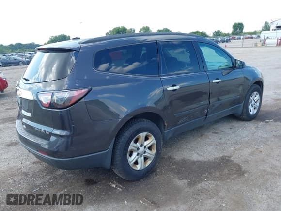 ✅ 2013 Chevrolet Traverse LS • VIN: 1GNKVFKD9DJ153979 • Lot: 42911793. Listed on IAAI with 192,532 mi. Free auction sales archive from the USA and detailed vehicle history report at DreamBid. Image 4.