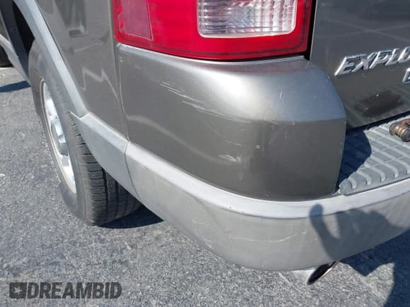 ✅ 2003 Ford Explorer XLT • VIN: 1FMZU63K53ZB59359 • Lot: 42452231. Listed on IAAI with 168,902 mi. Free auction sales archive from the USA and detailed vehicle history report at DreamBid. Image 6.