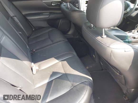 ✅ 2017 Nissan Altima SL • VIN: 1N4AL3AP8HC130620 • Lot: 42861463. Listed on IAAI with 146,857 mi. Free auction sales archive from the USA and detailed vehicle history report at DreamBid. Image 8.